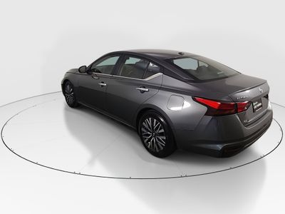2025 Nissan Altima — detail view