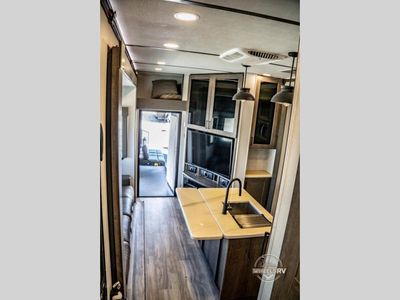 2021 Alliance RV Valor - Photo 38