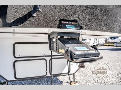 2021 Alliance RV Valor - Photo 15