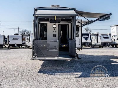 2021 Alliance RV Valor - Photo 8