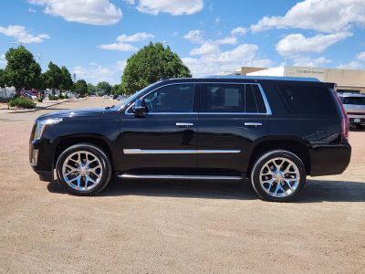 2015 Cadillac Escalade — side profile view