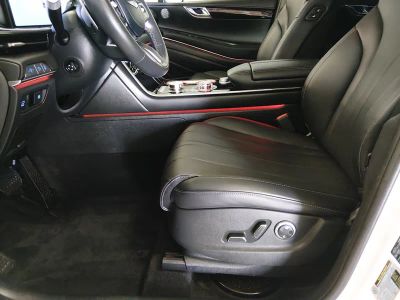 2025 Genesis GV80 - Photo 13
