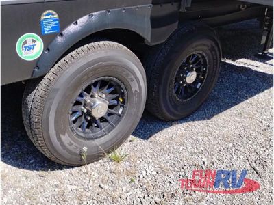 2025 Forest River RV Vengeance Rogue - Photo 14