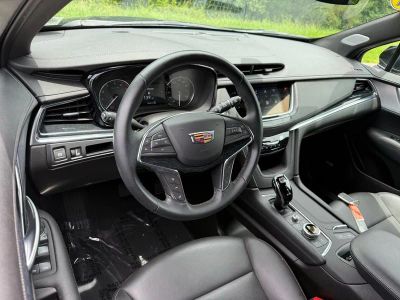 2025 Cadillac XT5 — interior view