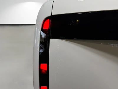 2026 Land Rover Range Rover — photo 10 view