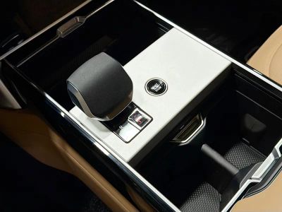 2026 Land Rover Range Rover — photo 27 view