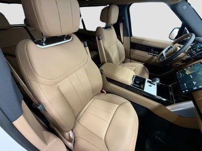 2026 Land Rover Range Rover — photo 13 view