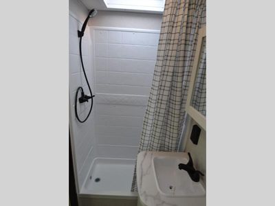 2022 Winnebago Industries Towables Minnie - Photo 12