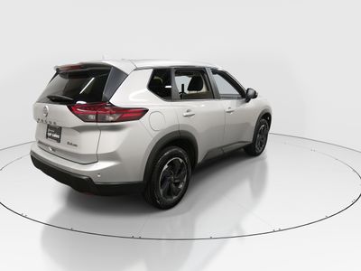2024 Nissan Rogue — photo 7 view