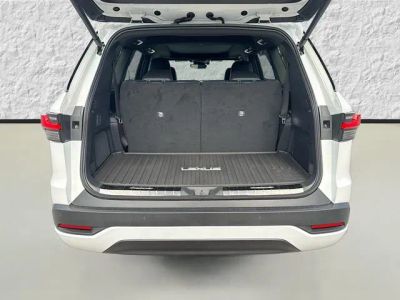 2026 Lexus TX — photo 12 view