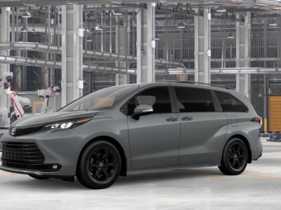 2026 Toyota Sienna — side profile view
