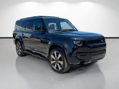 2026 Land Rover Defender 130 — photo 7 view