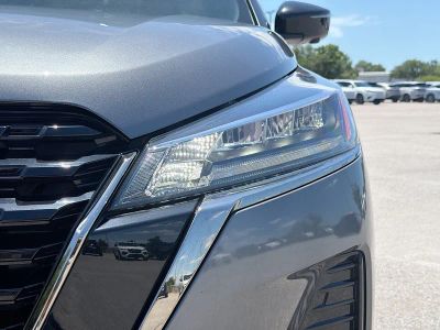 2024 Nissan Kicks — photo 9 view