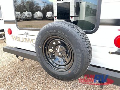2026 Forest River Wildwood X-Lite — photo 14 view