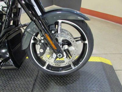 2025 Harley-Davidson FLHX - Street Glide — photo 13 view