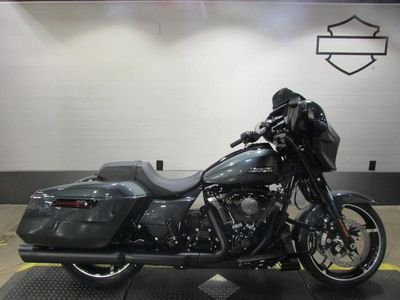 2025 Harley-Davidson FLHX - Street Glide — photo 8 view