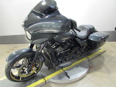 2025 Harley-Davidson FLHX - Street Glide in IRON HORSE MTLC — front three-quarter view