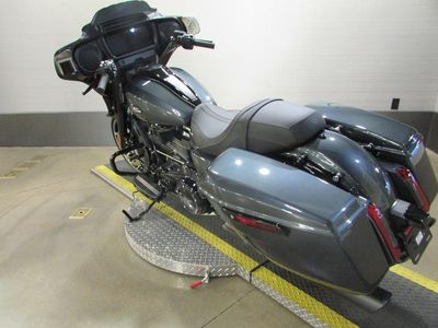 2025 Harley-Davidson FLHX - Street Glide — detail view