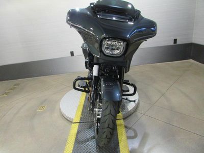 2025 Harley-Davidson FLHX - Street Glide — rear three-quarter view