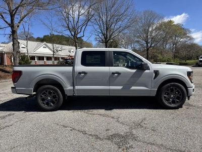 2026 Ford F-150 — photo 8 view