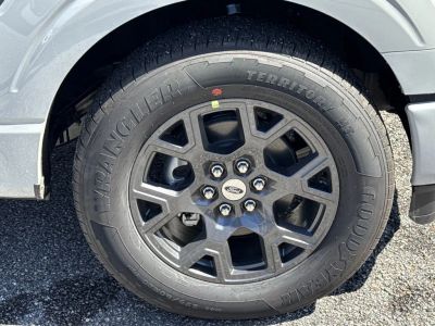 2026 Ford F-150 — photo 12 view