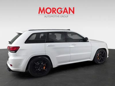 2018 Jeep Grand Cherokee — engine compartment view