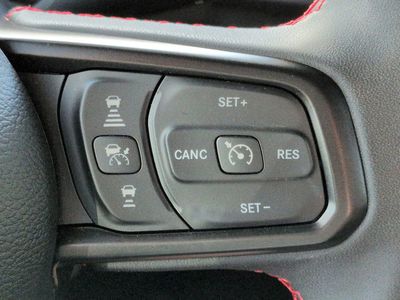 2024 Jeep Wrangler - Photo 25