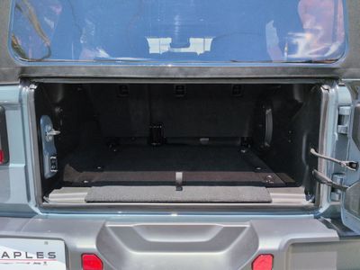 2024 Jeep Wrangler - Photo 13