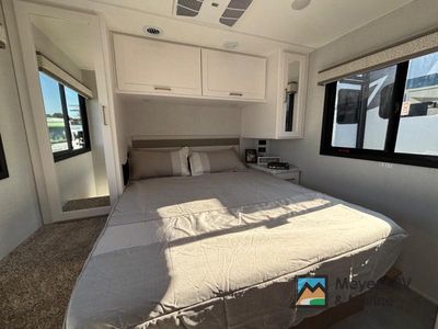 2026 Thor Motor Coach Chateau - Photo 19