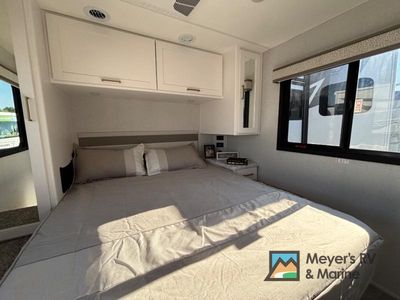 2026 Thor Motor Coach Chateau - Photo 21