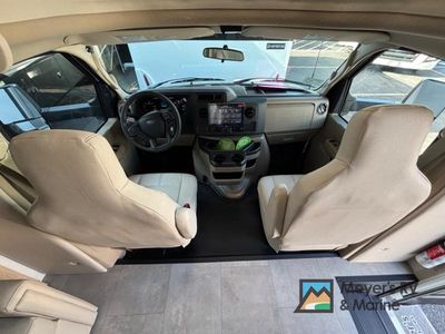2026 Thor Motor Coach Chateau - Photo 4