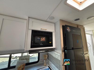 2026 Thor Motor Coach Chateau - Photo 11