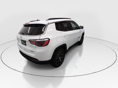 2024 Jeep Compass - Photo 7