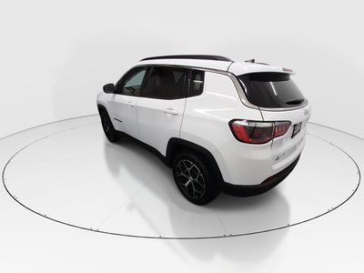 2024 Jeep Compass - Photo 5