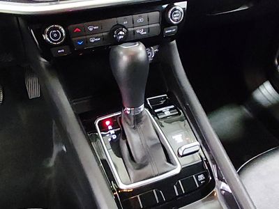 2024 Jeep Compass - Photo 13