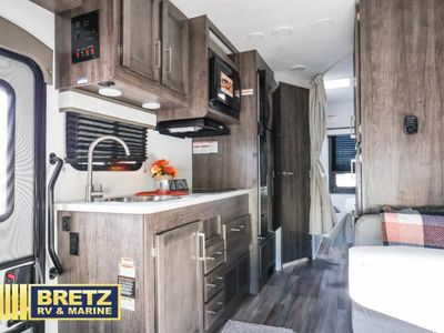 2026 Entegra Coach Odyssey SE - Photo 15