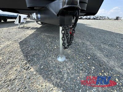2026 Winnebago Thrive - Photo 9
