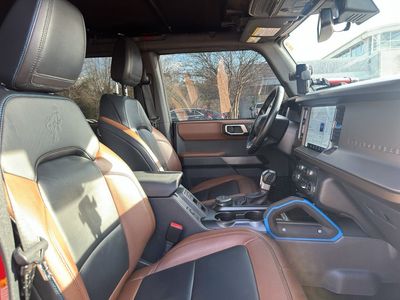 2021 Ford Bronco - Photo 32