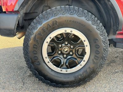 2021 Ford Bronco - Photo 10