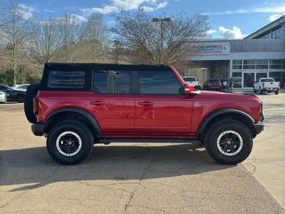 2021 Ford Bronco - Photo 8
