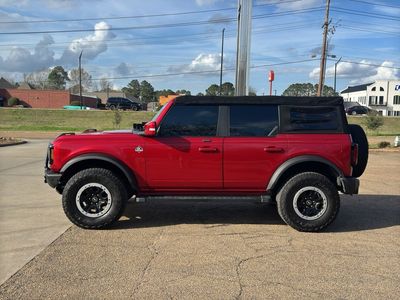 2021 Ford Bronco - Photo 4