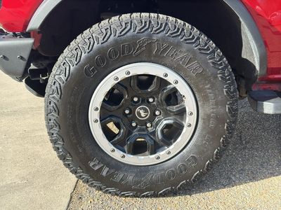 2021 Ford Bronco - Photo 12