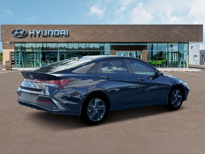 2026 Hyundai Elantra - Photo 8