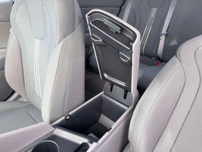 2026 Hyundai Elantra - Photo 37