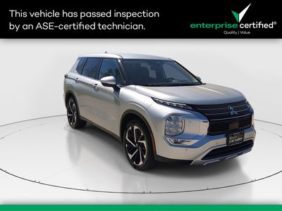 2024 Mitsubishi Outlander - Photo 1