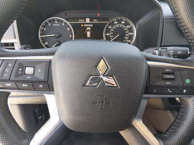 2024 Mitsubishi Outlander - Photo 12