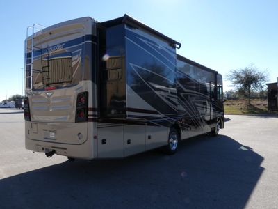 2026 Fleetwood Bounder - Photo 4
