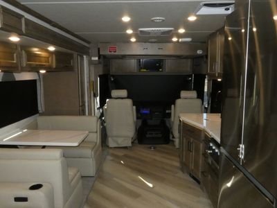 2026 Fleetwood Bounder - Photo 6