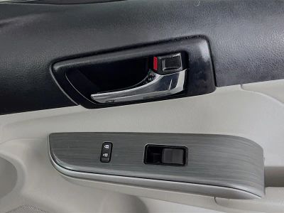 2014 Toyota Camry Hybrid — photo 29 view