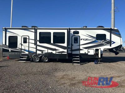 2020 Keystone RV Fuzion - Photo 4